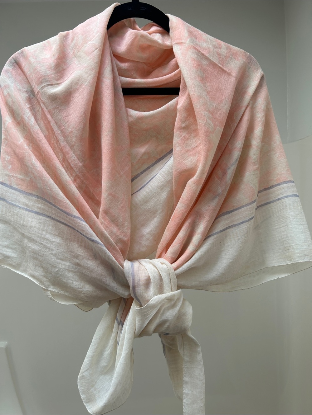 Anne Klein Light Pink and Cream Linen-Blend Shawl Scarf